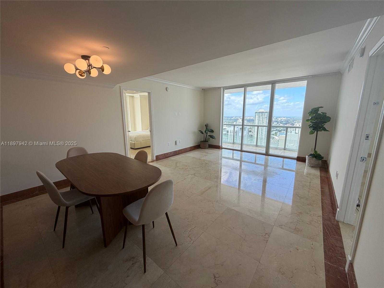 Small Image of 50 BISCAYNE BLVD #5211, Miami Number 8