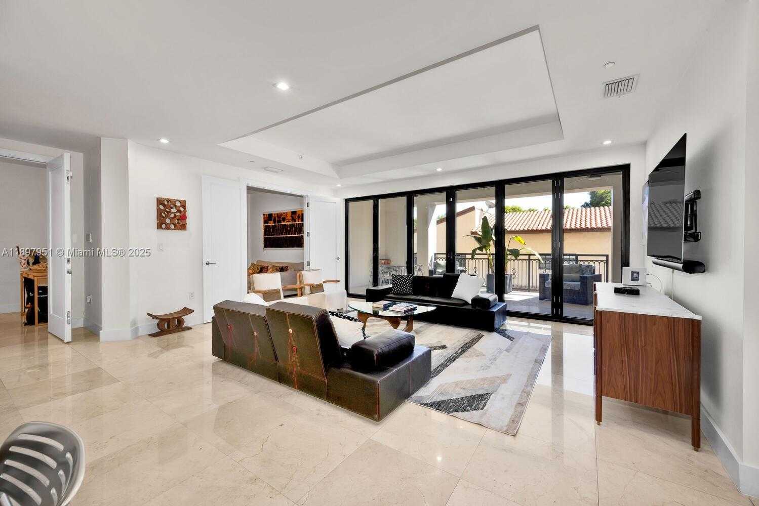 Small Image of 718 VALENCIA AVE #207, Coral Gables Number 14
