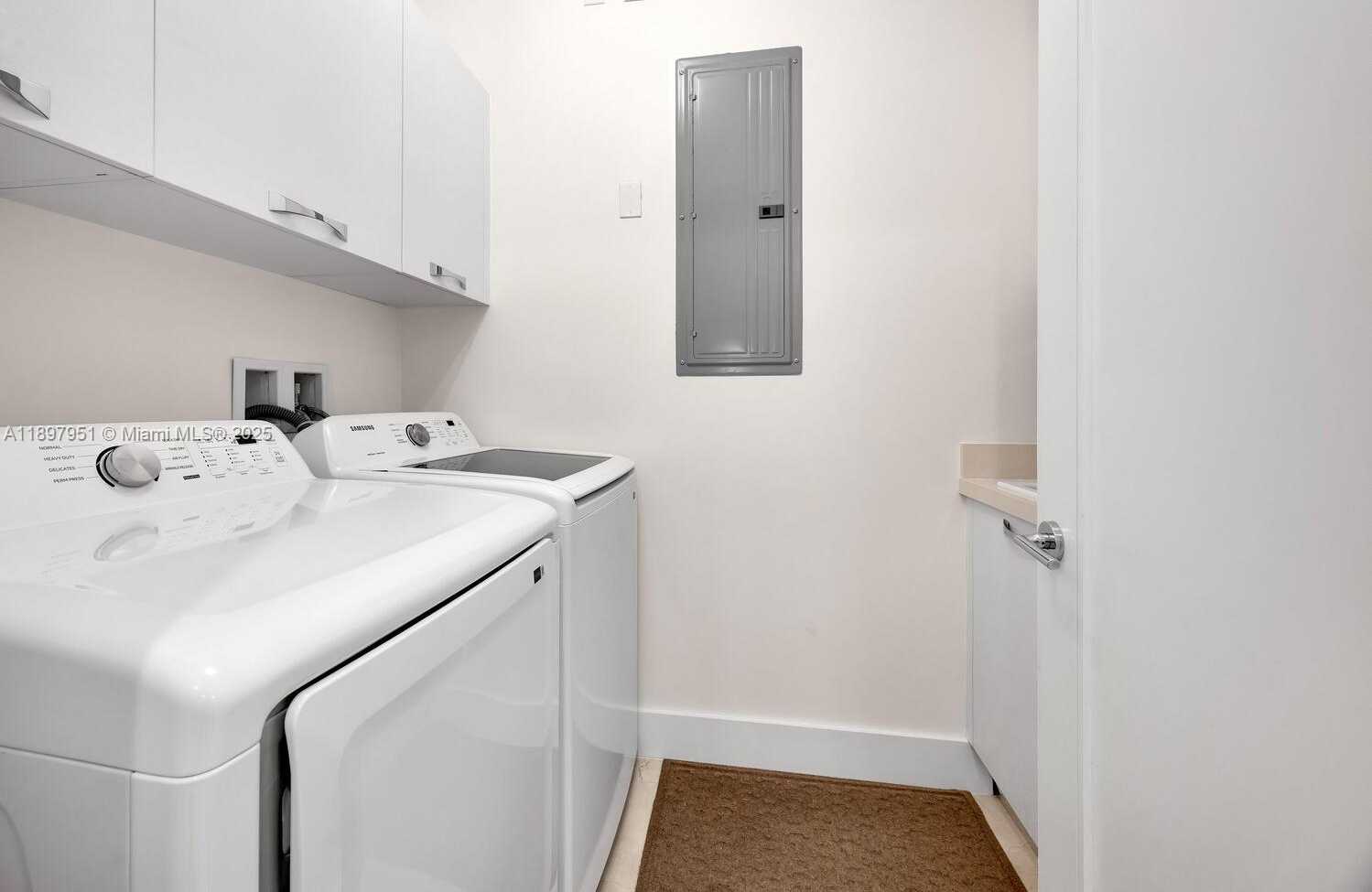 Small Image of 718 VALENCIA AVE #207, Coral Gables Number 32
