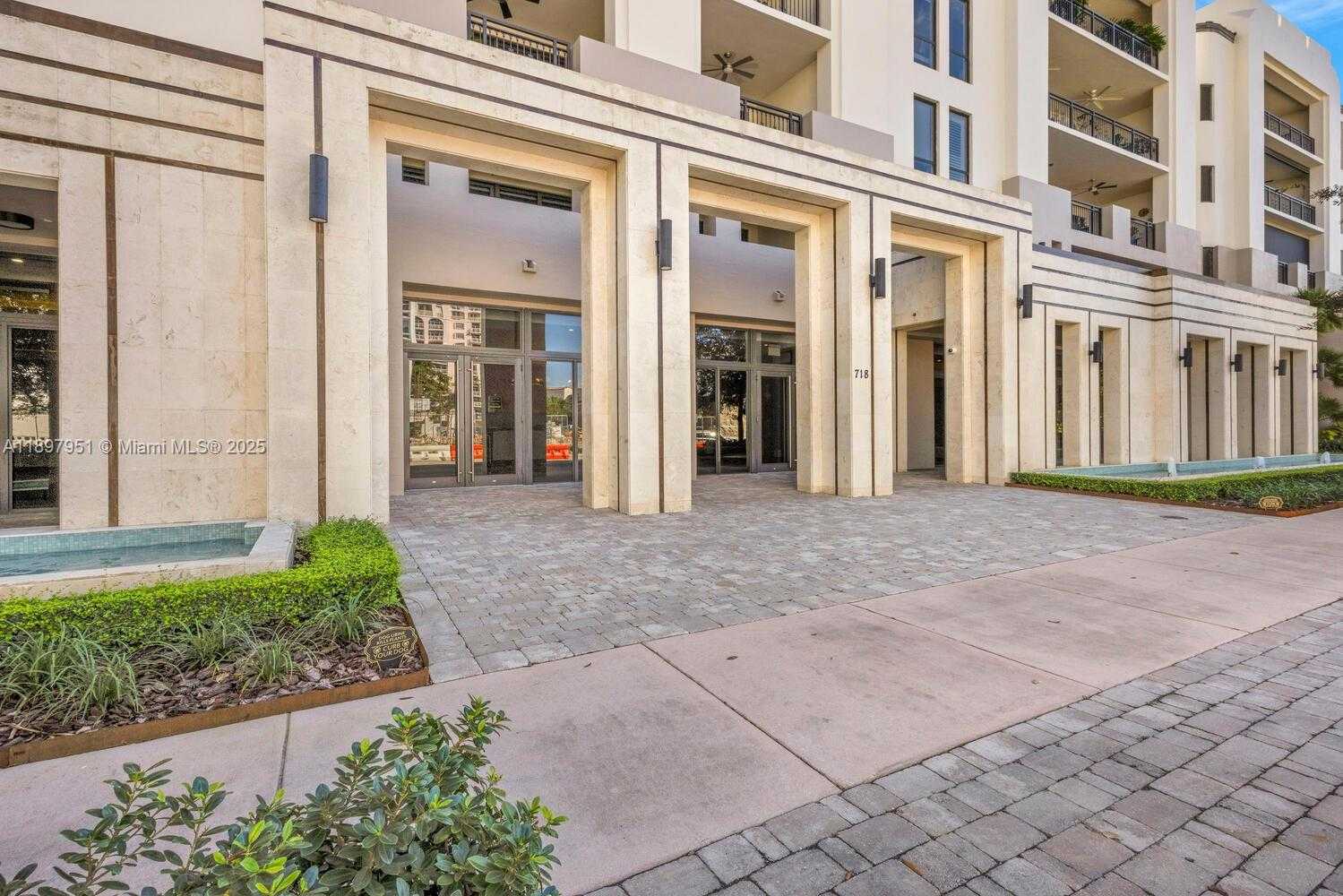 Small Image of 718 VALENCIA AVE #207, Coral Gables Number 34