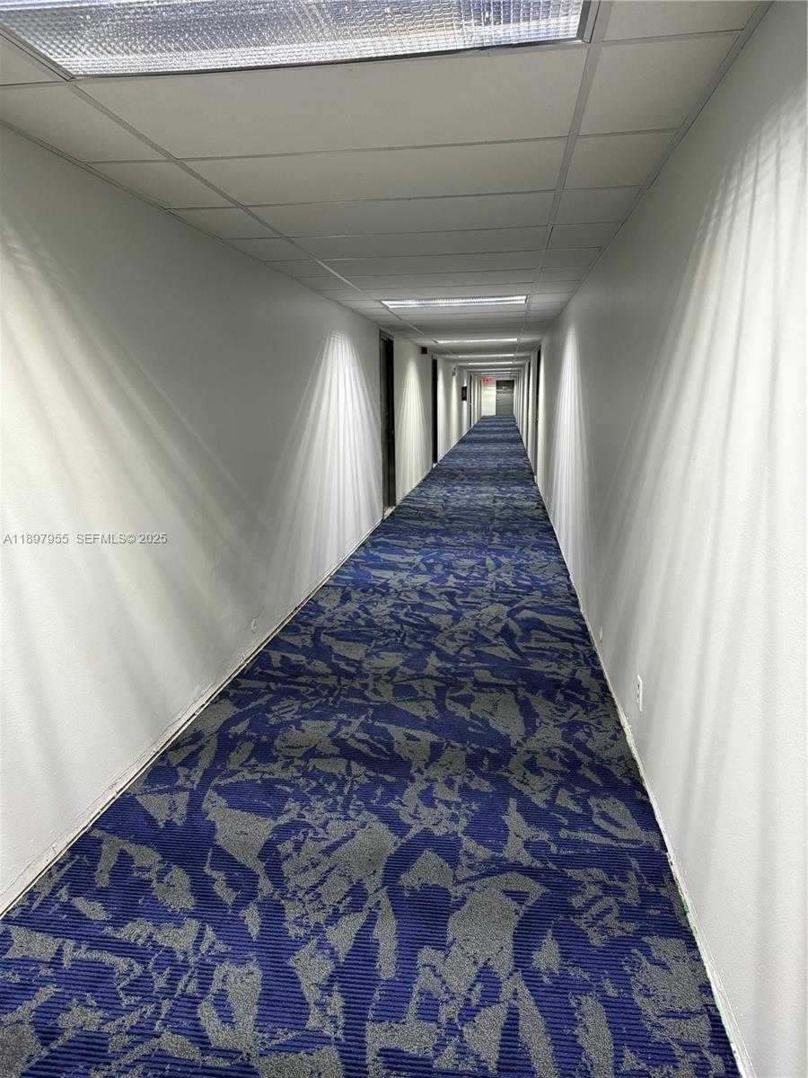 Small Image of 501 THREE ISLANDS BLVD #306, Hallandale Beach Number 23