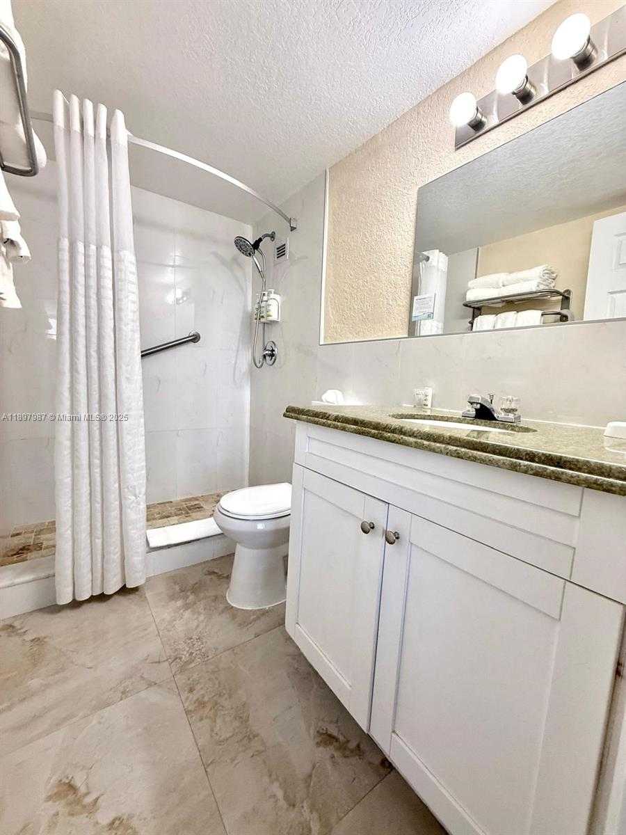 Small Image of 19201 COLLINS AVE #308, Sunny Isles Beach Number 20