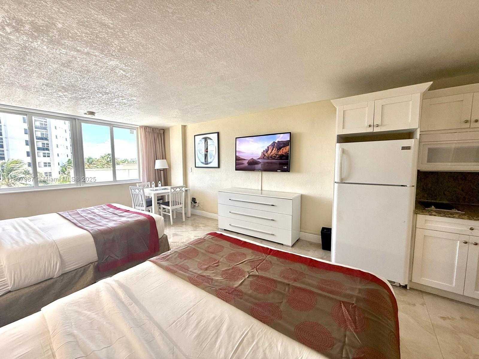 Small Image of 19201 COLLINS AVE #308, Sunny Isles Beach Number 7