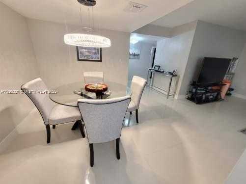 Small Image of 18071 BISCAYNE BLVD #1801, Aventura Number 3