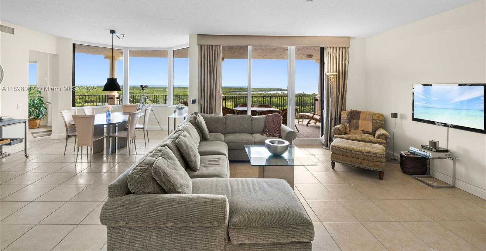 Small Image of 13627 DEERING BAY DR #1002, Coral Gables Number 12