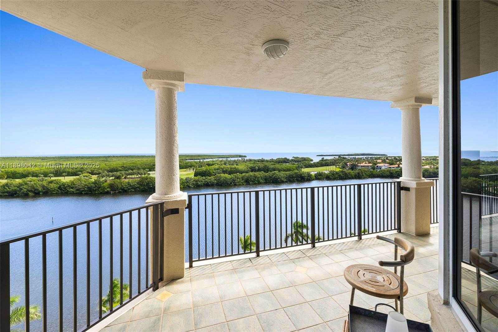 Small Image of 13627 DEERING BAY DR #1002, Coral Gables Number 23