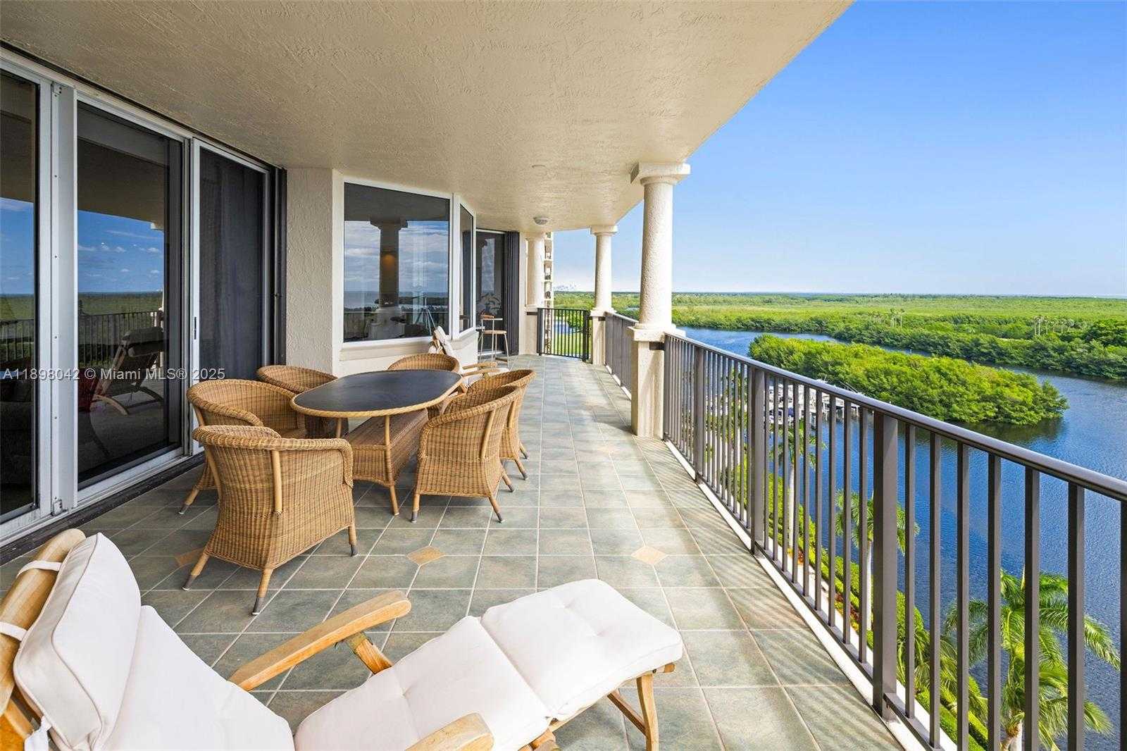 Small Image of 13627 DEERING BAY DR #1002, Coral Gables Number 24