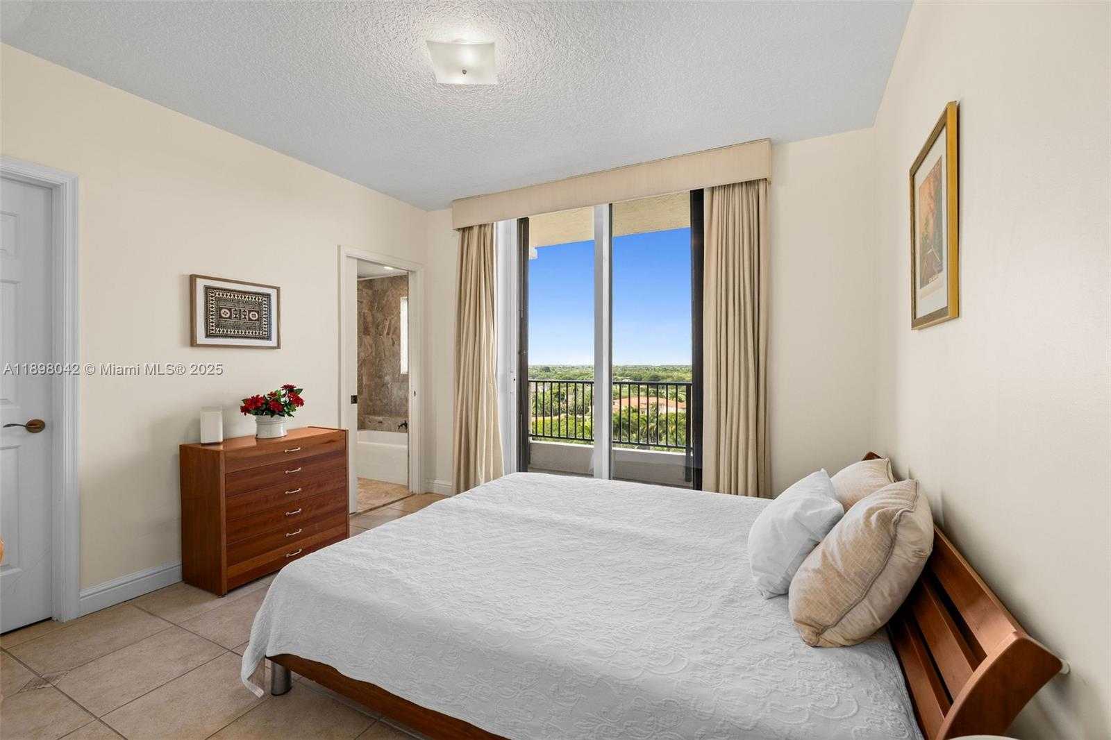 Small Image of 13627 DEERING BAY DR #1002, Coral Gables Number 32