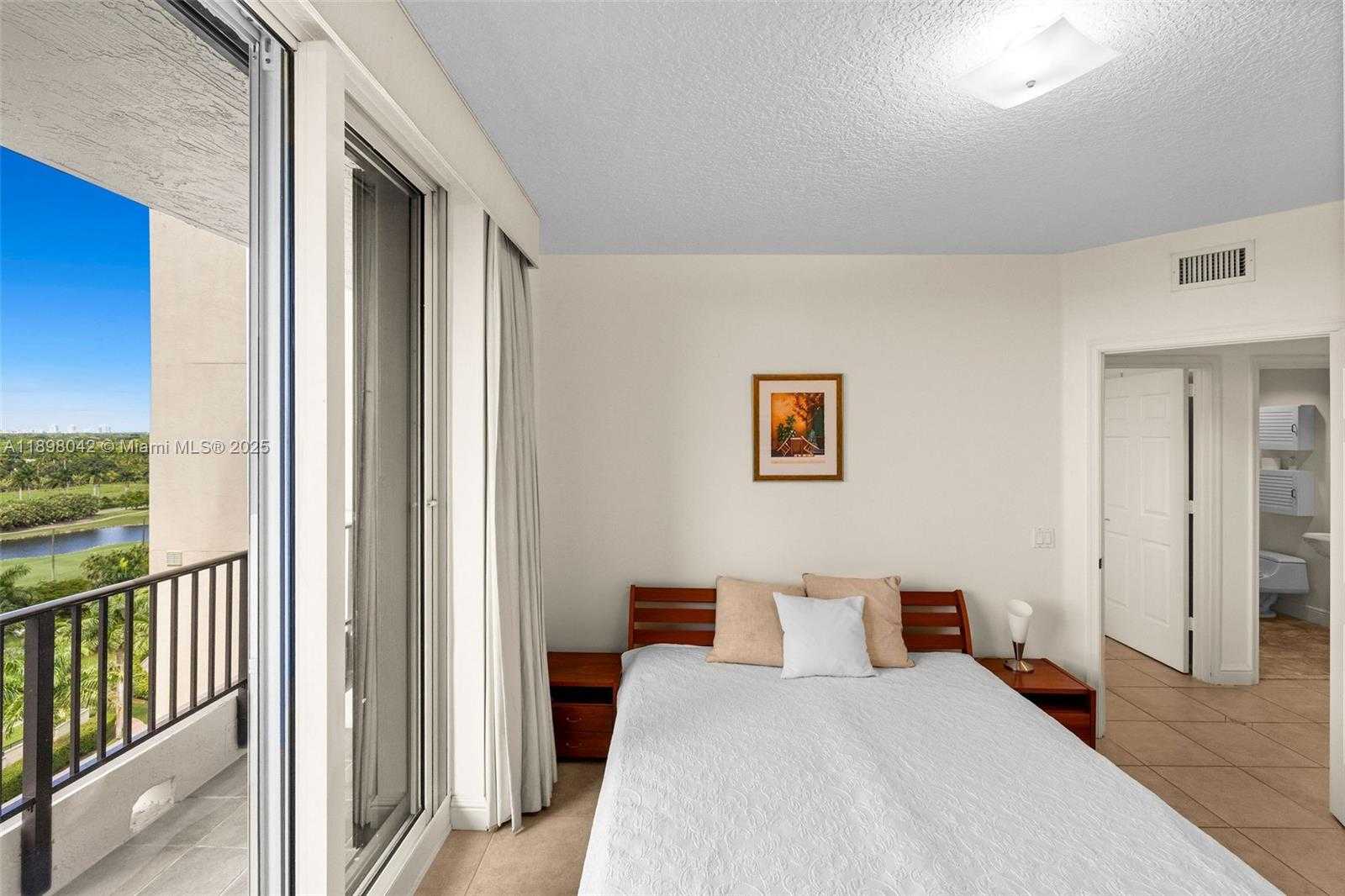 Small Image of 13627 DEERING BAY DR #1002, Coral Gables Number 33