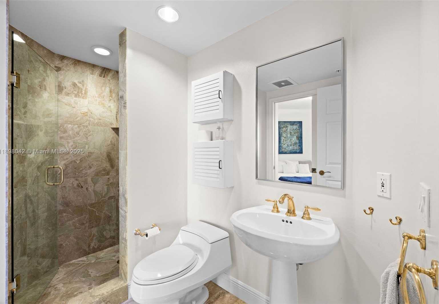 Small Image of 13627 DEERING BAY DR #1002, Coral Gables Number 40