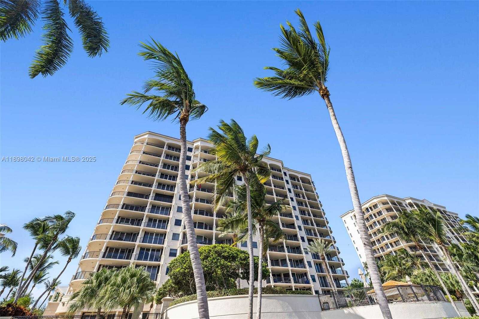Small Image of 13627 DEERING BAY DR #1002, Coral Gables Number 42