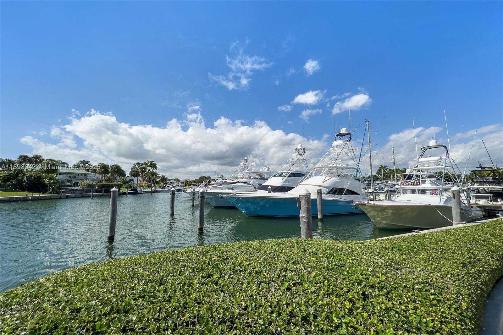 Small Image of 13627 DEERING BAY DR #1002, Coral Gables Number 50