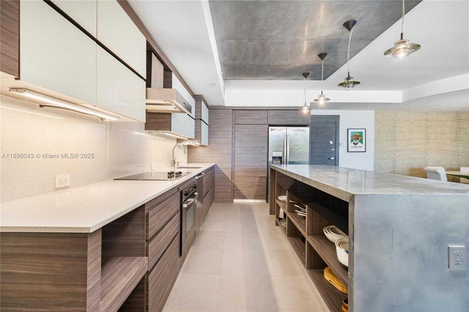 Small Image of 2155 WASHINGTON CT #407, Miami Beach Number 10