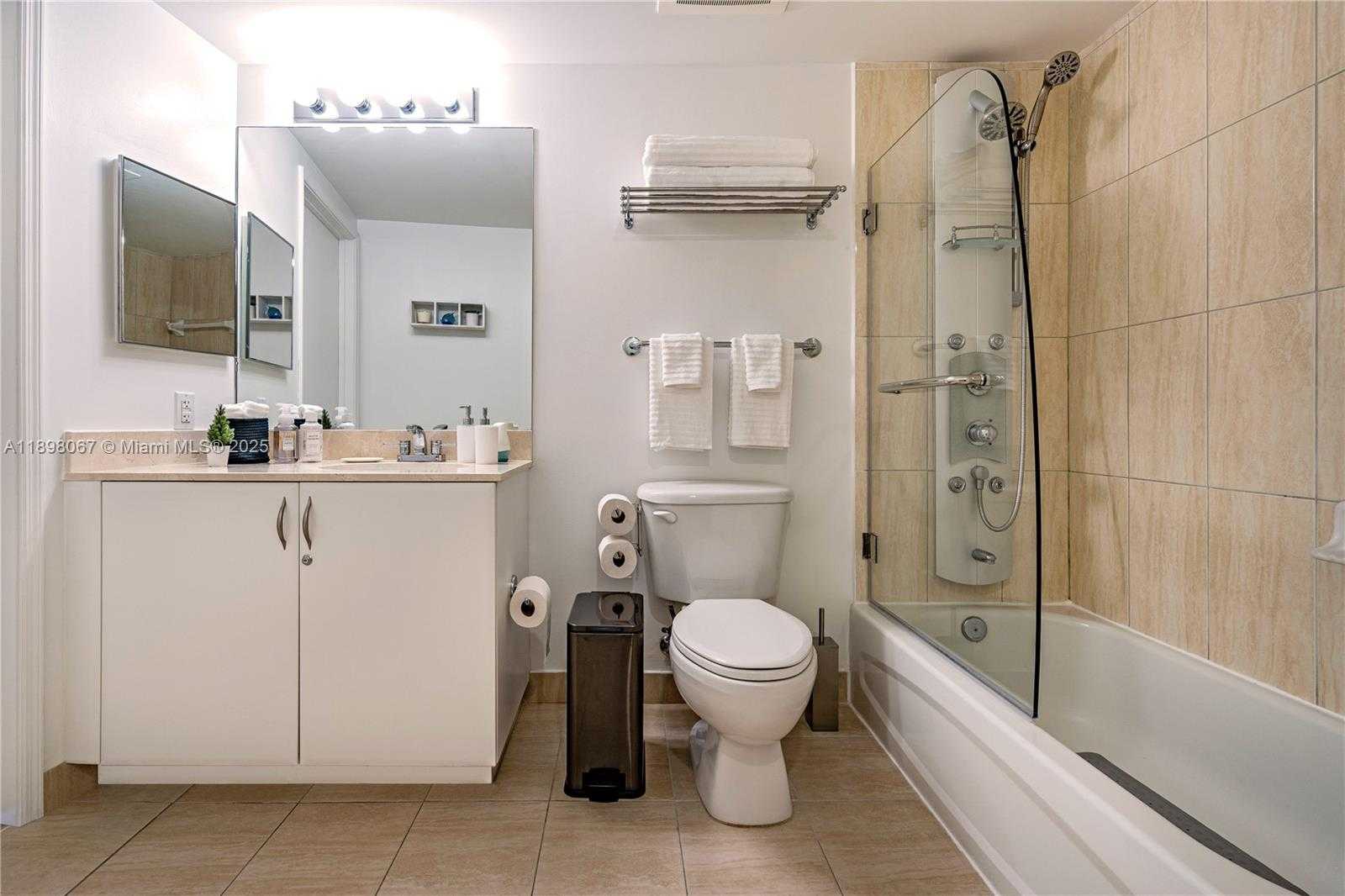 Small Image of 1750 NORTH BAYSHORE DR #3906, Miami Number 12