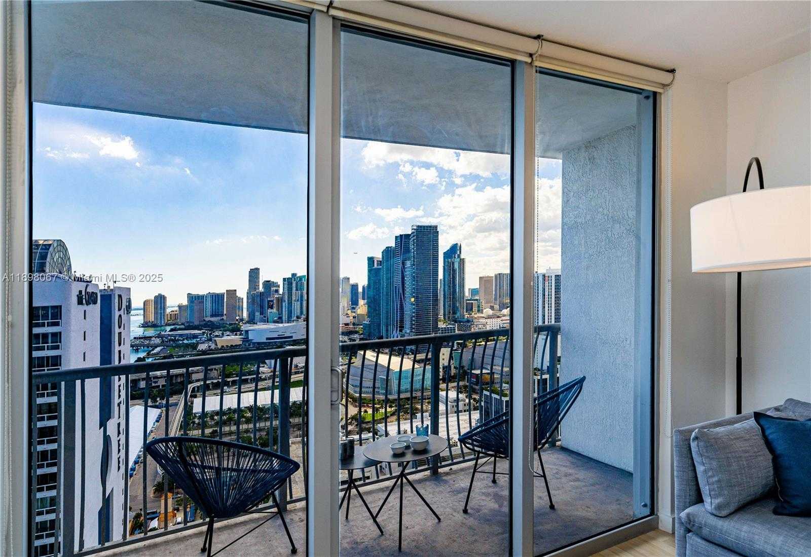 Small Image of 1750 NORTH BAYSHORE DR #3906, Miami Number 16