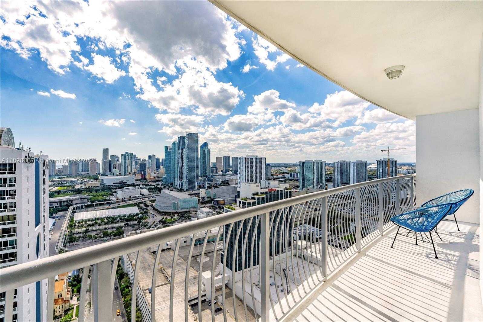 Small Image of 1750 NORTH BAYSHORE DR #3906, Miami Number 17