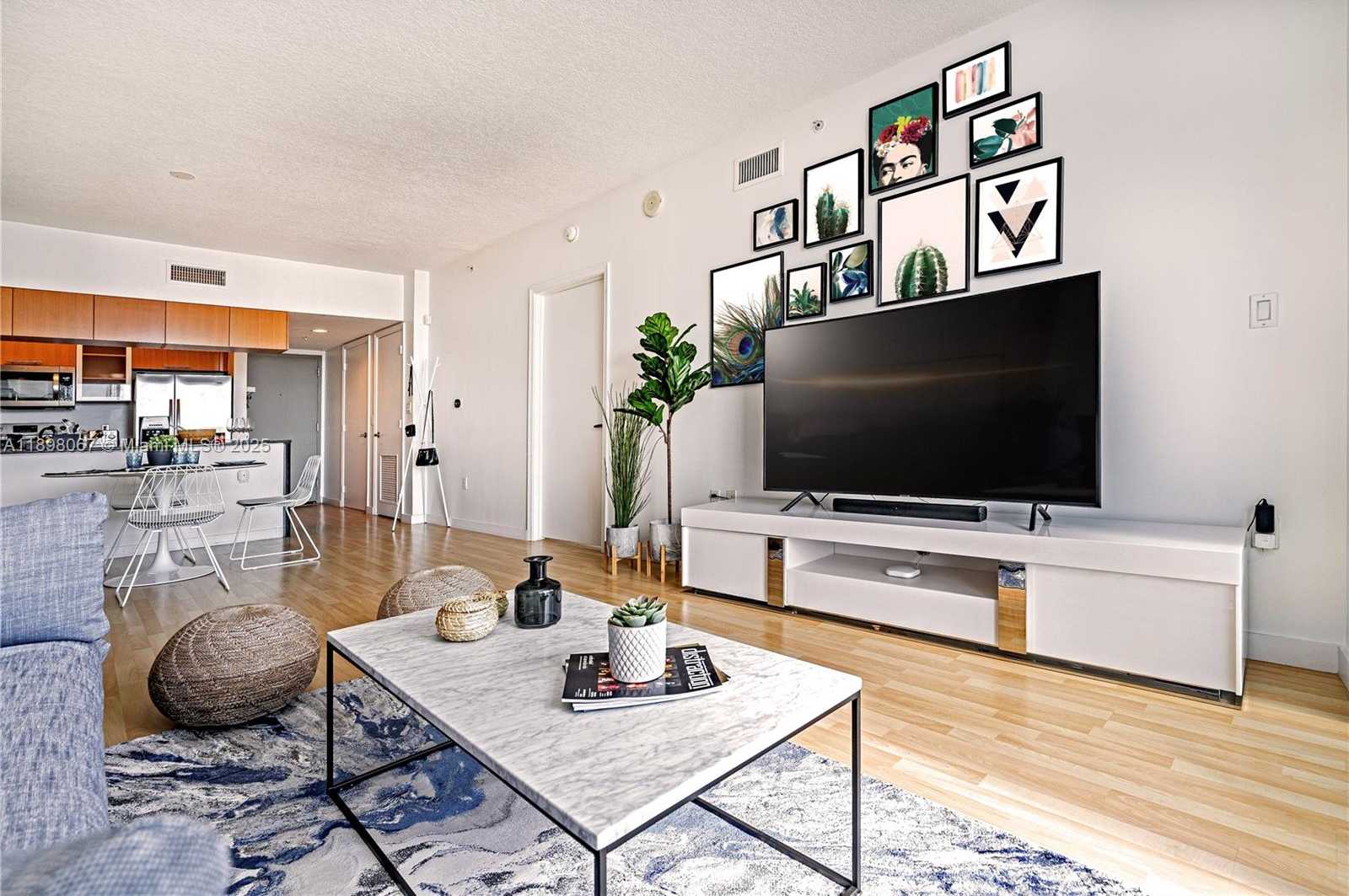 Small Image of 1750 NORTH BAYSHORE DR #3906, Miami Number 4