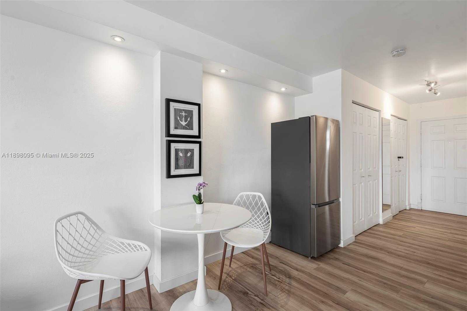 Small Image of 7904 WEST DR #1004, North Bay Village Number 13