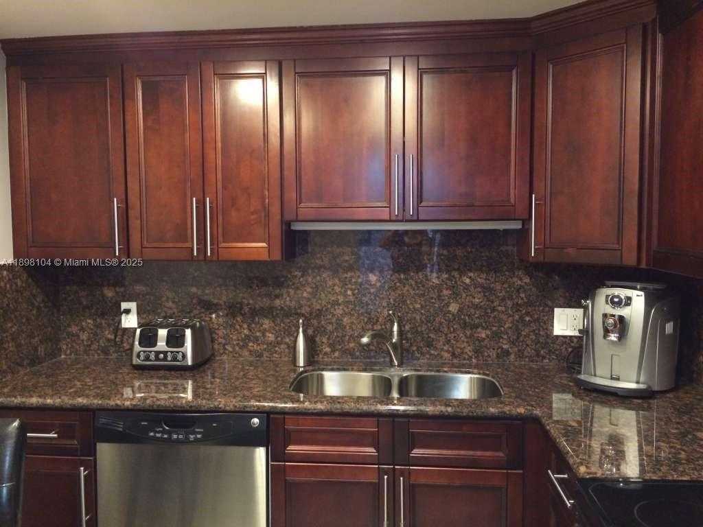 Imagen de Pequeño Objeto