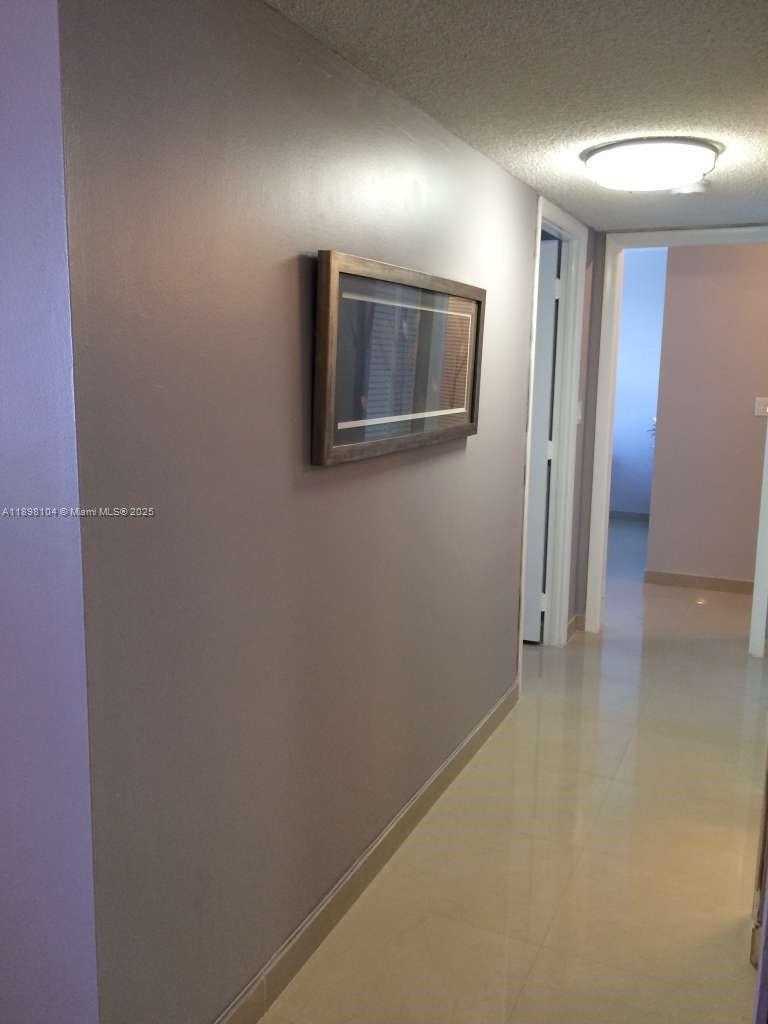 Imagen de Pequeño Objeto