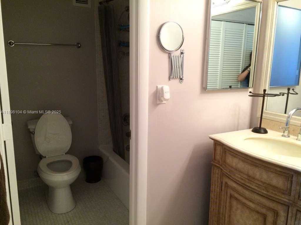 Imagen de Pequeño Objeto