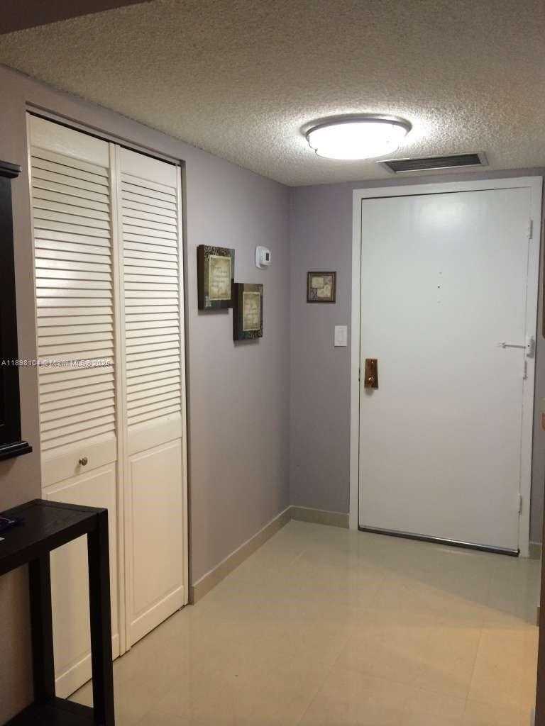 Imagen de Pequeño Objeto