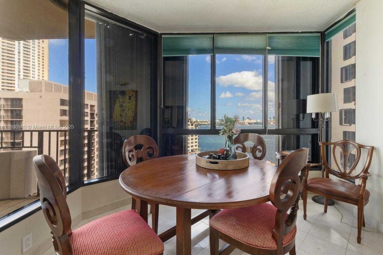 Small Image of 520 BRICKELL KEY DR #A1616, Miami Number 31