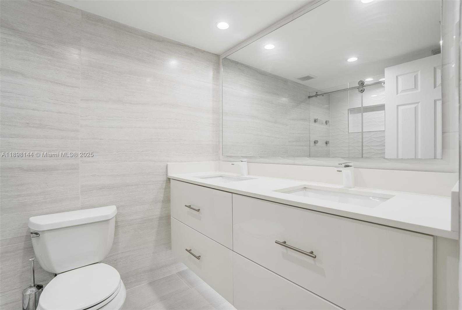 Small Image of 18071 BISCAYNE BLVD #1204, Aventura Number 20