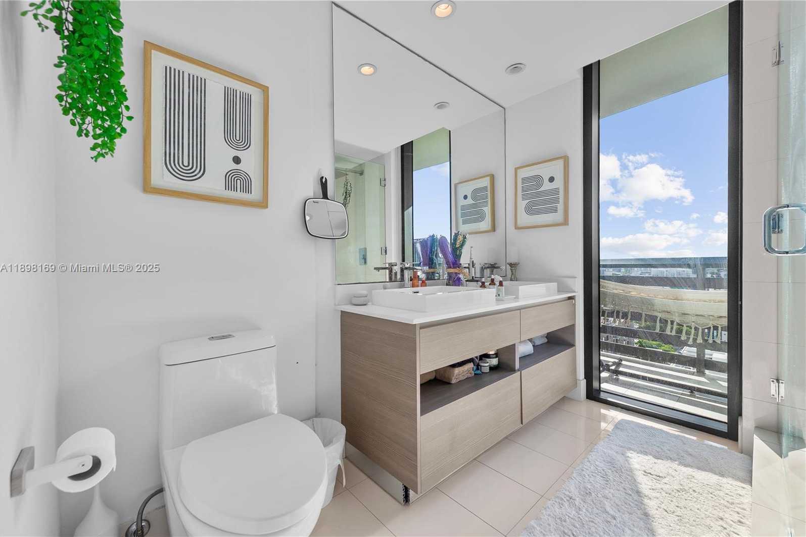 Small Image of 460 NORTH EAST 28TH ST #1901, Miami Number 4