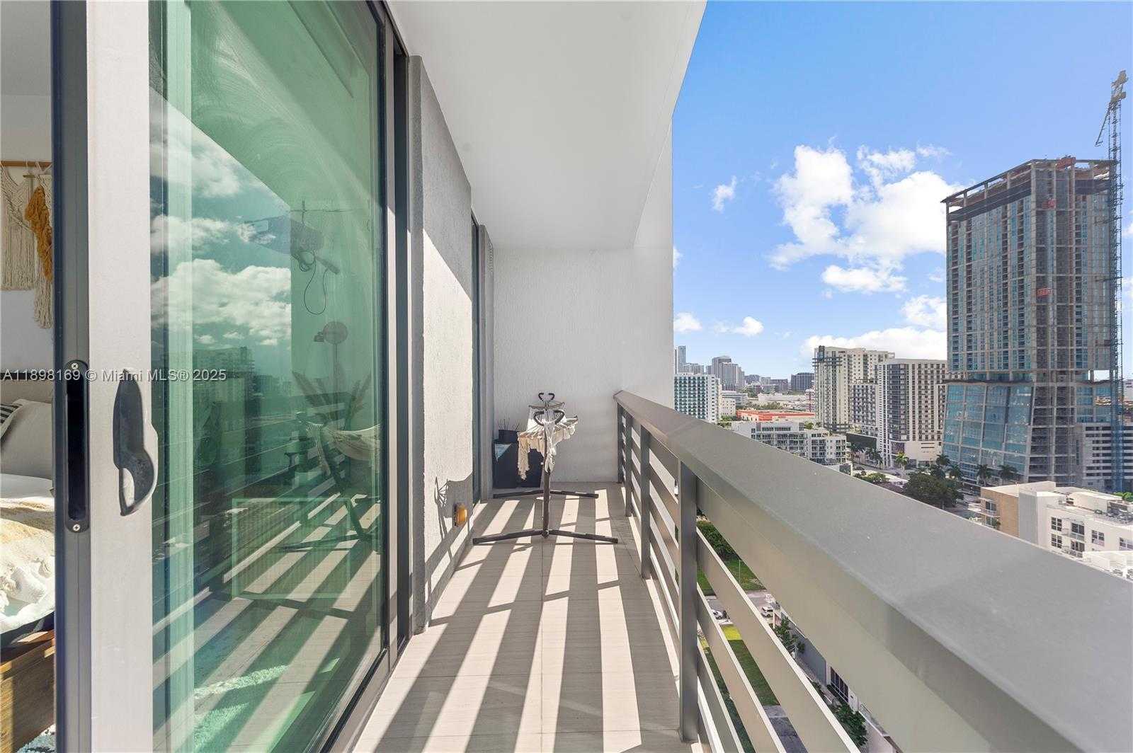 Small Image of 460 NORTH EAST 28TH ST #1901, Miami Number 9