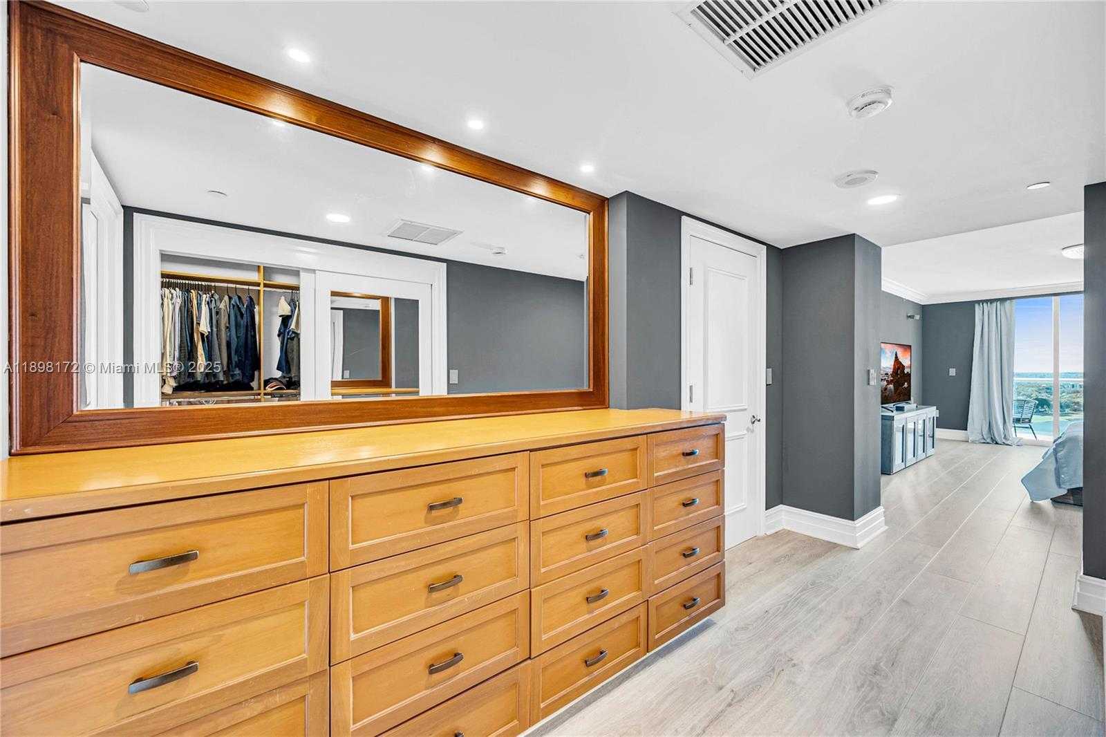 Small Image of 20201 EAST COUNTRY CLUB DR #1907, Aventura Number 49