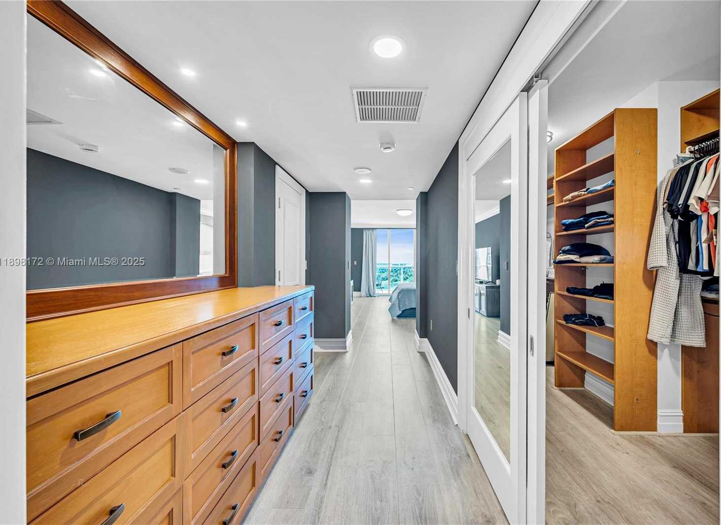 Small Image of 20201 EAST COUNTRY CLUB DR #1907, Aventura Number 54