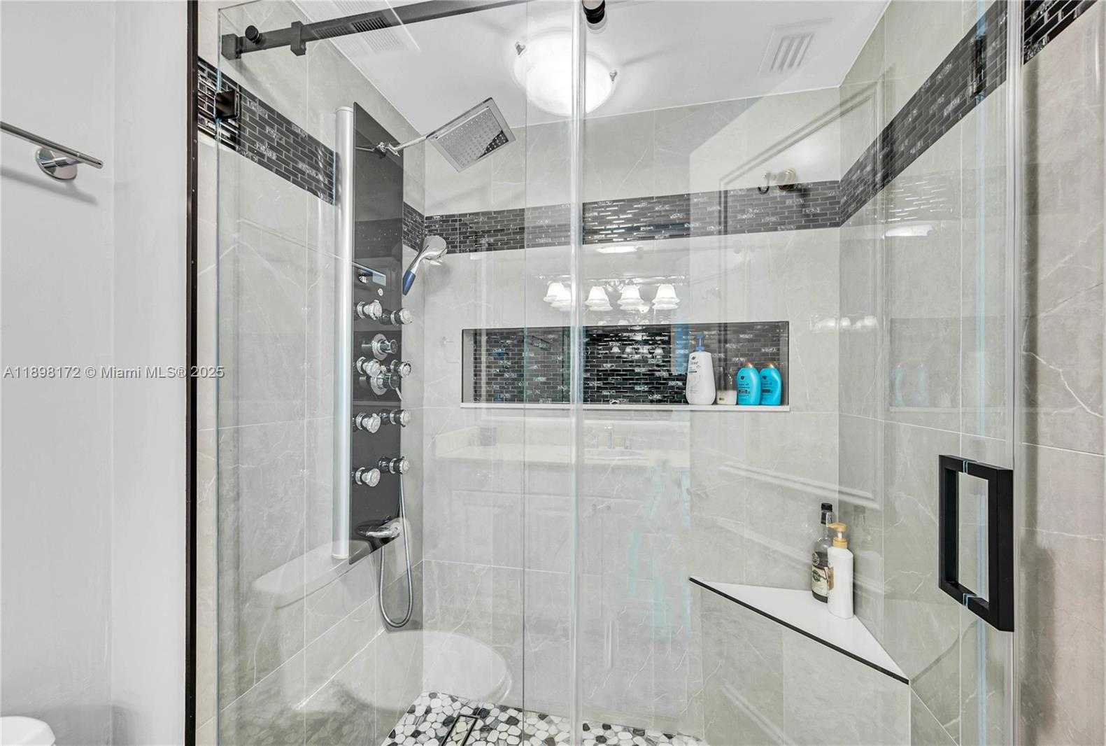 Small Image of 20201 EAST COUNTRY CLUB DR #1907, Aventura Number 61