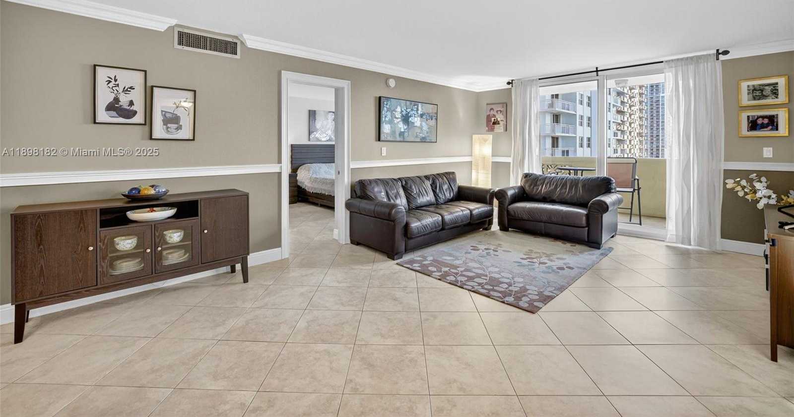 Small Image of 1833 SOUTH OCEAN DR #1004, Hallandale Beach Number 11