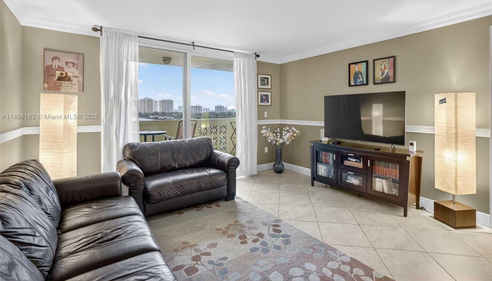 Small Image of 1833 SOUTH OCEAN DR #1004, Hallandale Beach Number 2