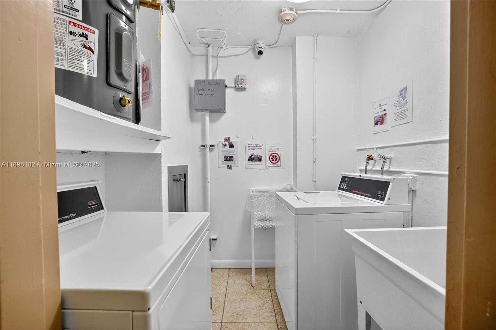 Small Image of 1833 SOUTH OCEAN DR #1004, Hallandale Beach Number 37