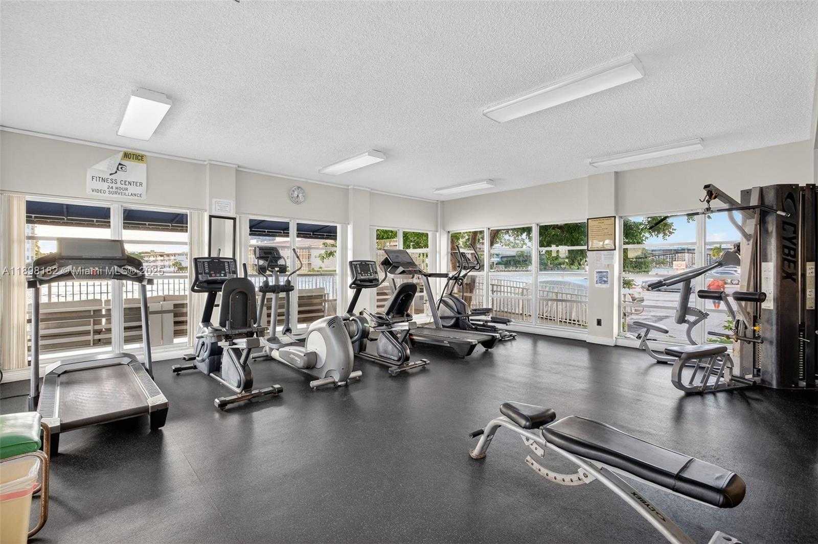 Small Image of 1833 SOUTH OCEAN DR #1004, Hallandale Beach Number 45