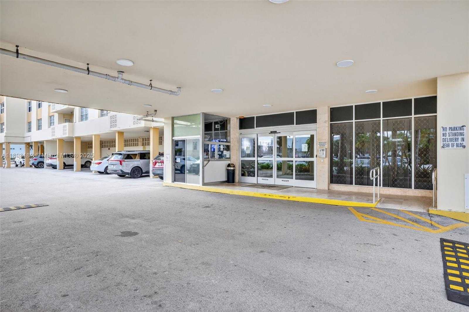 Small Image of 1833 SOUTH OCEAN DR #1004, Hallandale Beach Number 47