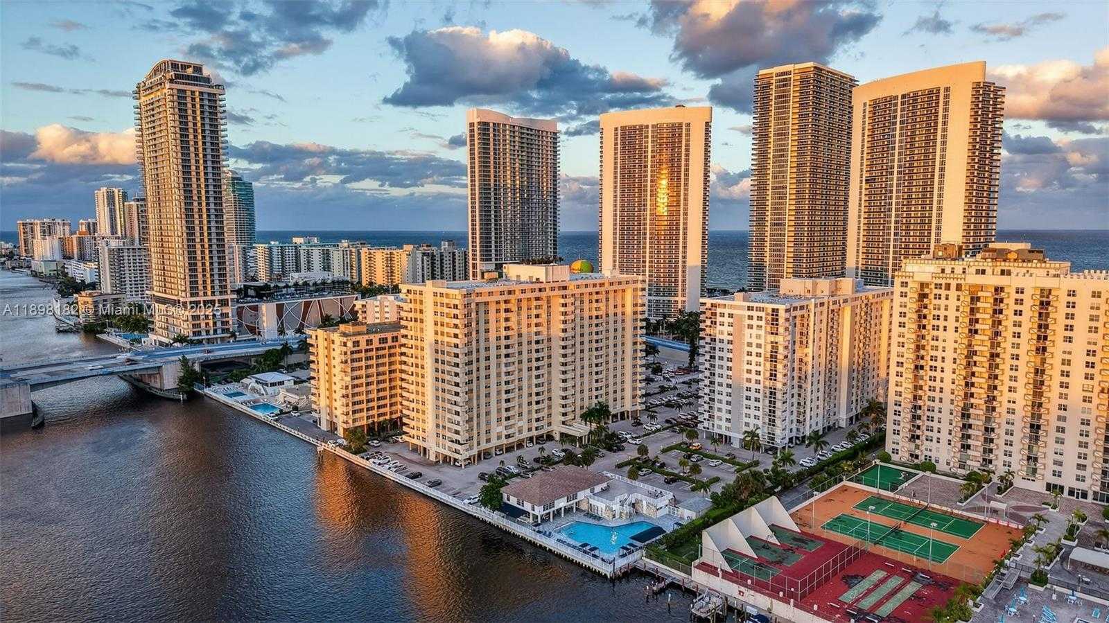 Small Image of 1833 SOUTH OCEAN DR #1004, Hallandale Beach Number 53