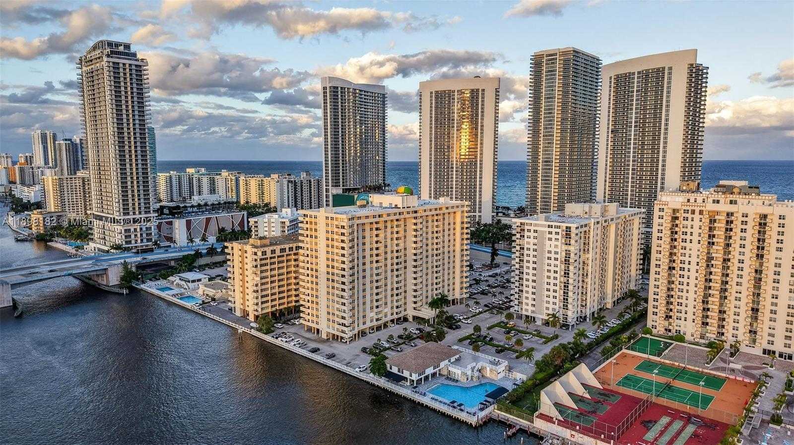 Small Image of 1833 SOUTH OCEAN DR #1004, Hallandale Beach Number 55