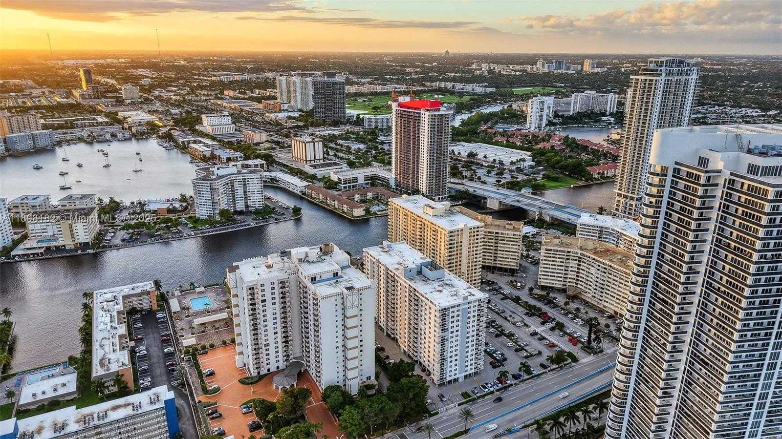 Small Image of 1833 SOUTH OCEAN DR #1004, Hallandale Beach Number 64