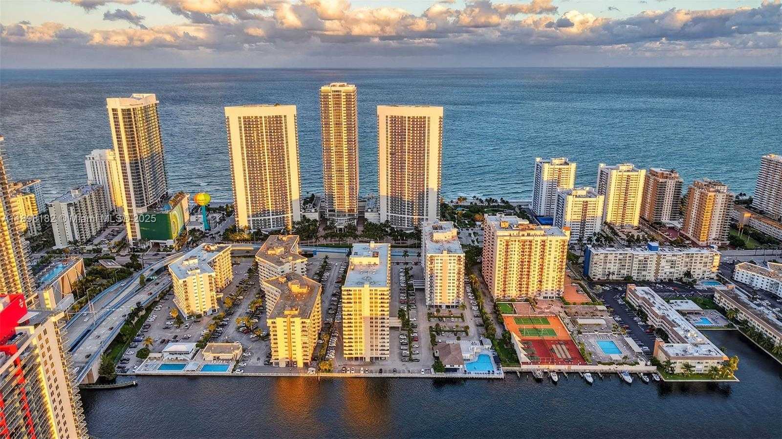 Small Image of 1833 SOUTH OCEAN DR #1004, Hallandale Beach Number 66