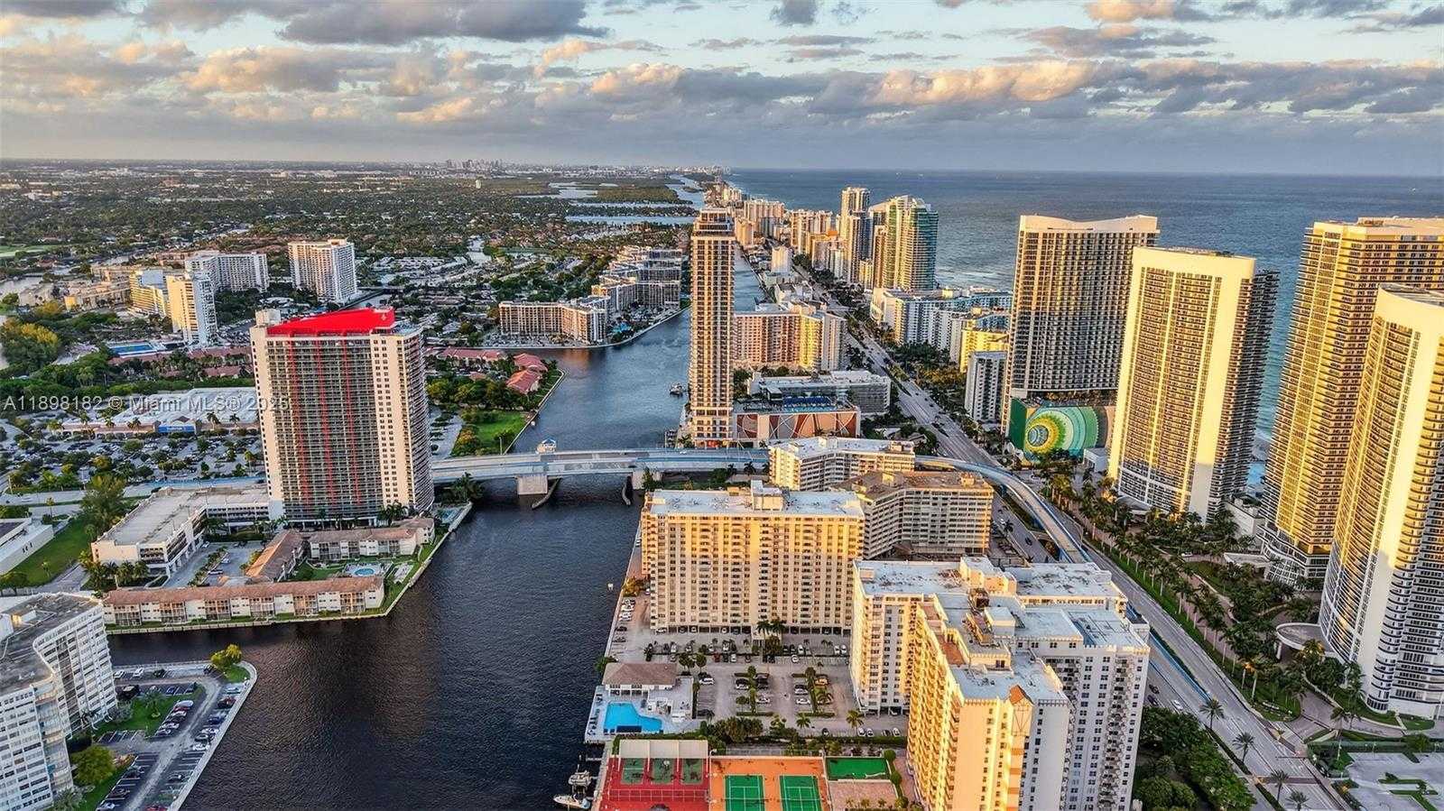 Small Image of 1833 SOUTH OCEAN DR #1004, Hallandale Beach Number 68