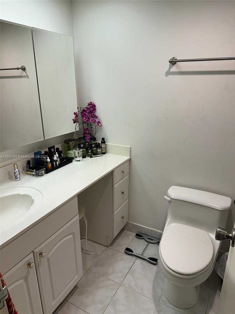 Small Image of 301 174TH ST #2020, Sunny Isles Beach Number 8