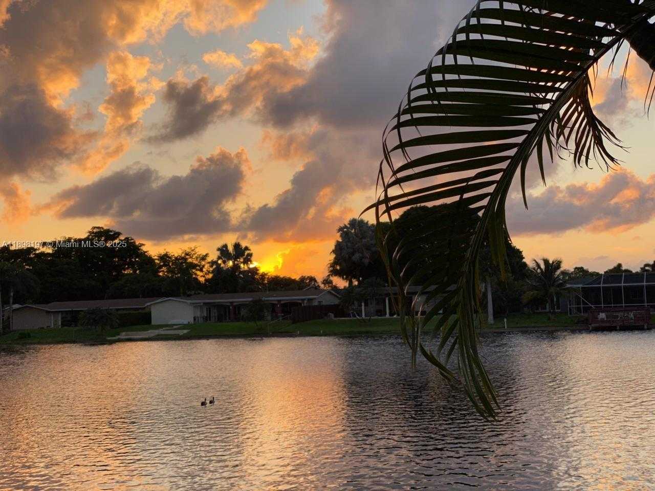 Small Image of 1666 NORTH WEST 113TH WAY, Pembroke Pines Number 20