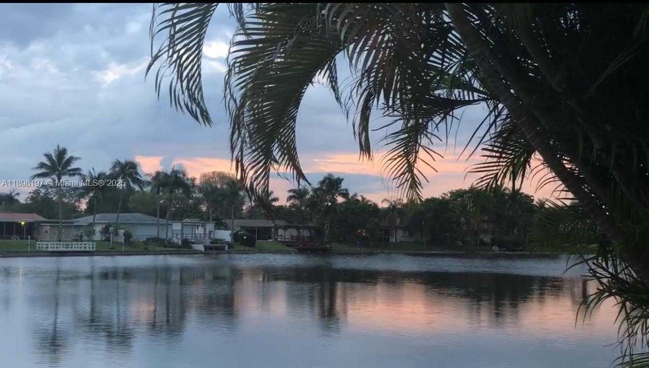 Small Image of 1666 NORTH WEST 113TH WAY, Pembroke Pines Number 22
