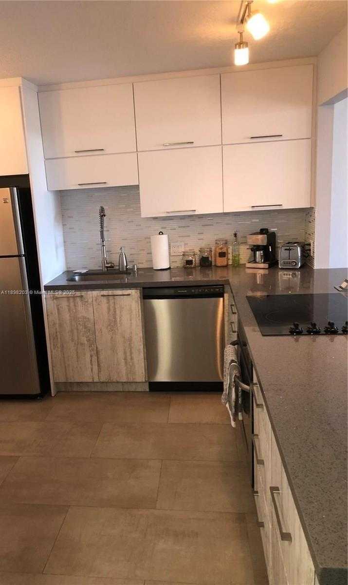 Small Image of 2851 NORTH EAST 183RD ST #605E, Aventura Number 3