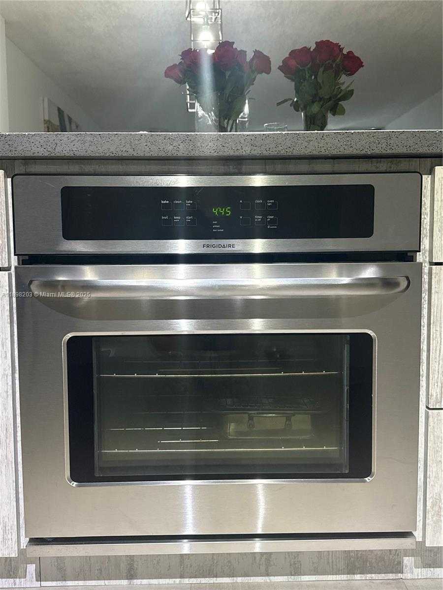 Small Image of 2851 NORTH EAST 183RD ST #605E, Aventura Number 36