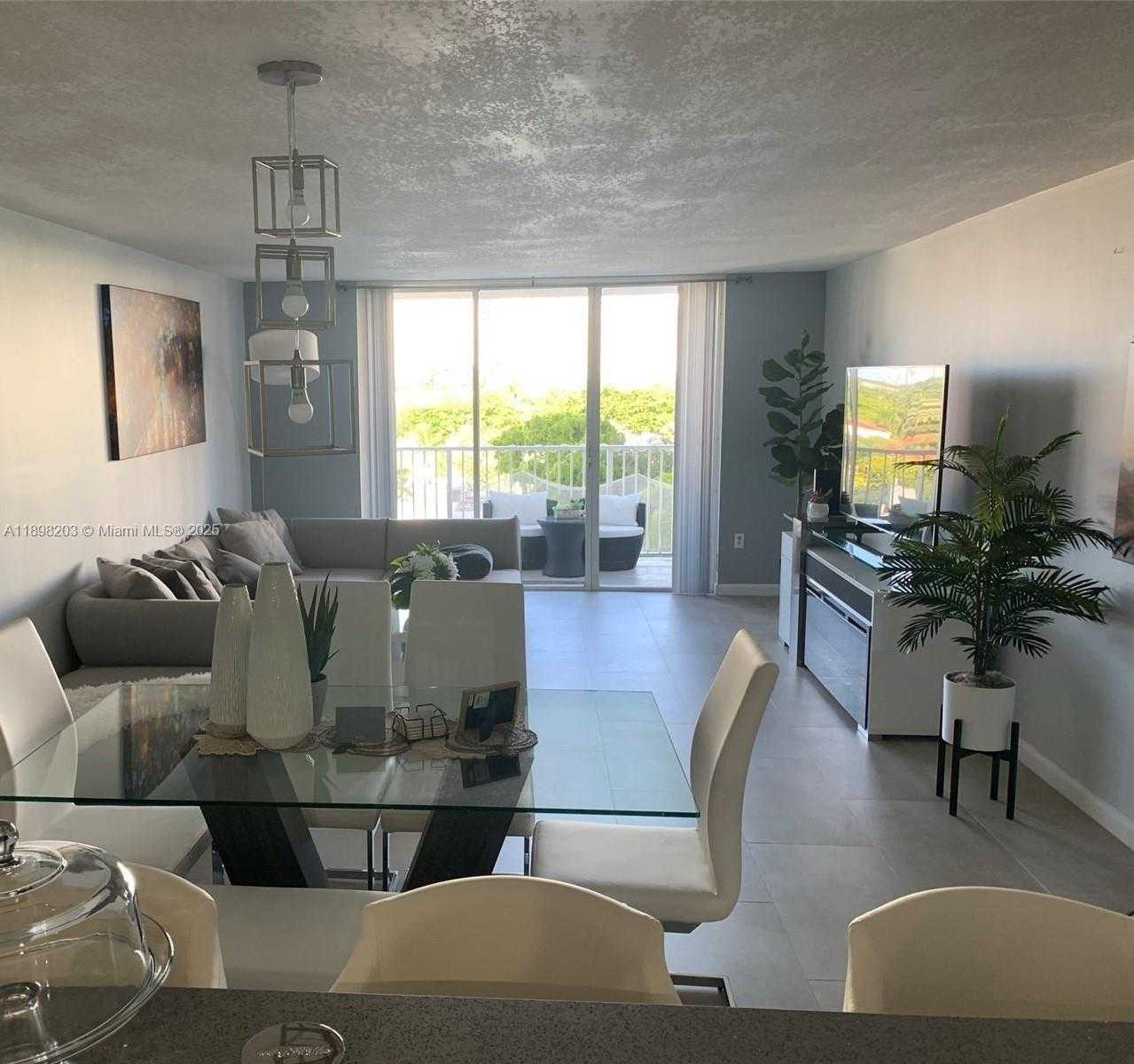 Small Image of 2851 NORTH EAST 183RD ST #605E, Aventura Number 6