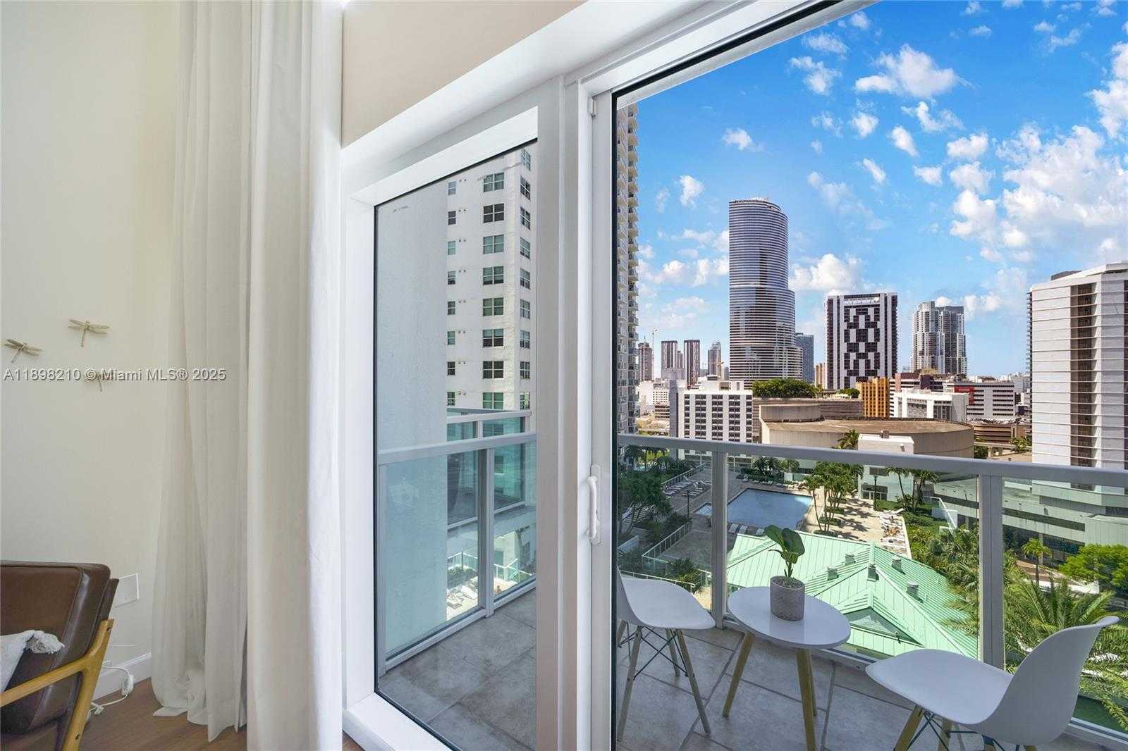 Small Image of 41 SOUTH EAST 5TH ST #1003, Miami Number 10